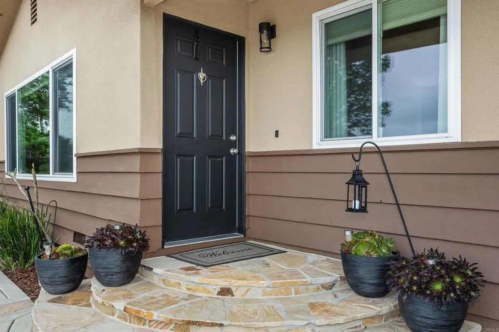 Additional image 4 of 220 Journeys End, Vista, CA 92083