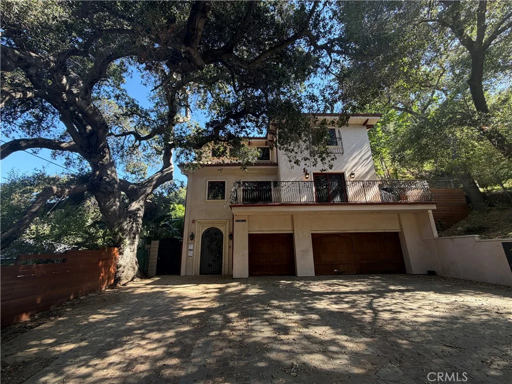 22951 Humming Bird Way, Calabasas, CA 91302 photo 2