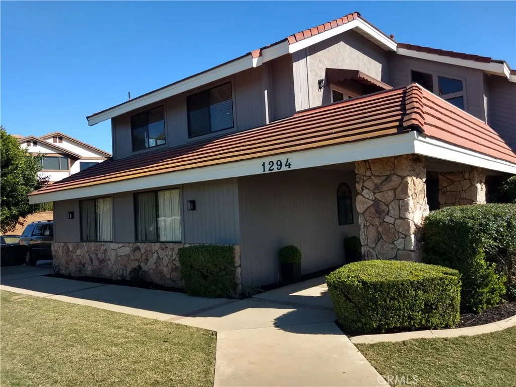 1294 Flemington Road, Riverside, CA 92506
