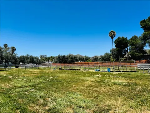 26730 Franklin Avenue, Hemet, CA MLS: SW25084670