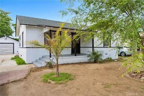 1559 N Carruth Avenue, Fresno, CA MLS: MD25084593
