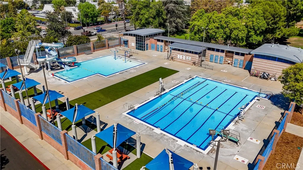 10002 Reseda Boulevard, Northridge, CA 91324