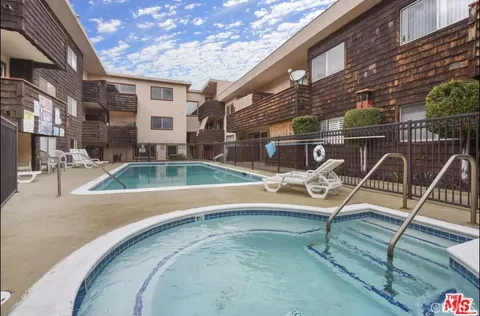 5349 Newcastle Avenue Unit 18, Encino, CA 91316 - MLS#: SR24132964