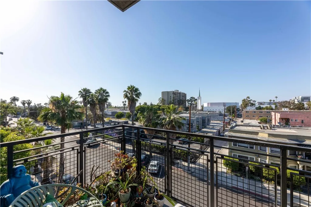 Additional image 75 of 835 Locust Avenue Unit 419, Long Beach, CA 90813