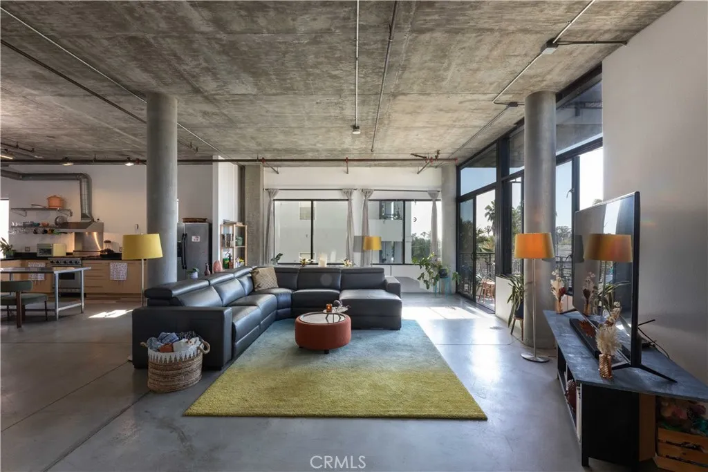Additional image 82 of 835 Locust Avenue Unit 419, Long Beach, CA 90813