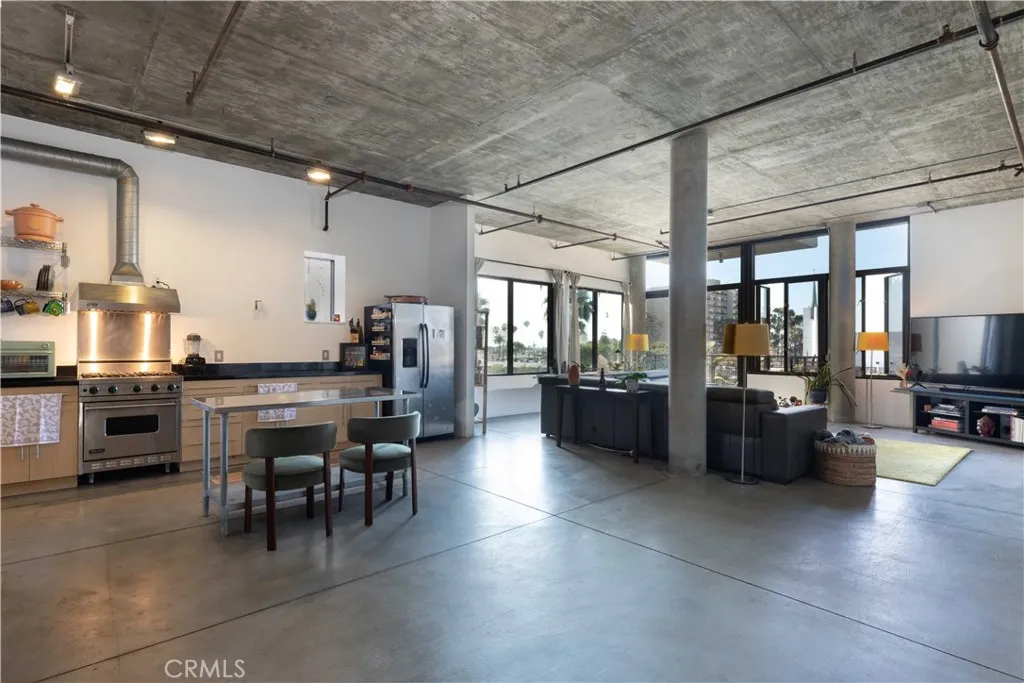 Additional image 22 of 835 Locust Avenue Unit 419, Long Beach, CA 90813