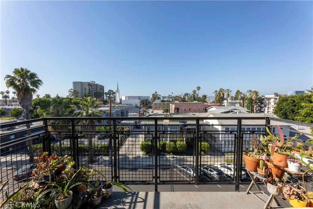 Additional image 76 of 835 Locust Avenue Unit 419, Long Beach, CA 90813