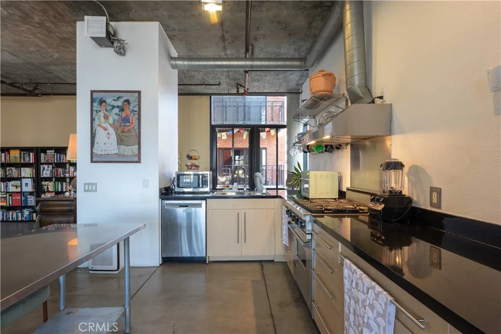 Additional image 18 of 835 Locust Avenue Unit 419, Long Beach, CA 90813