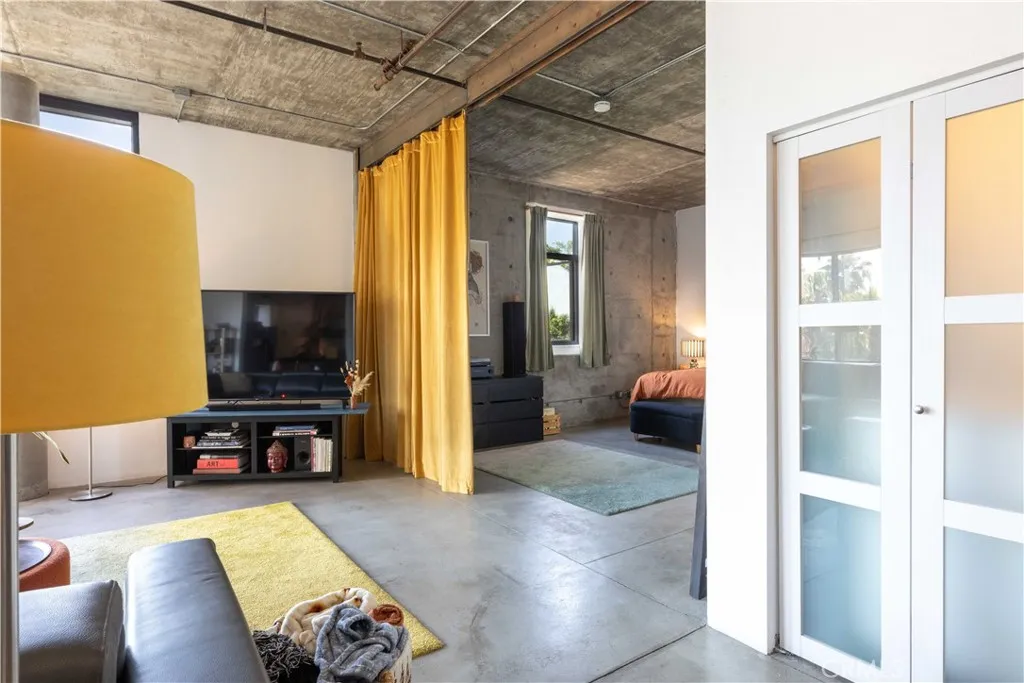 Additional image 81 of 835 Locust Avenue Unit 419, Long Beach, CA 90813