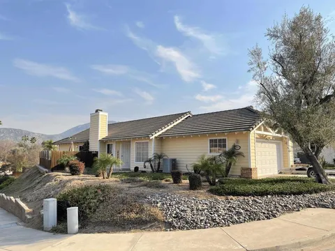 1303 Silverberry Court, El Cajon, CA MLS: PTP2500876