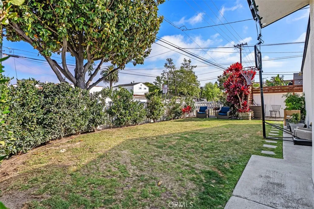 Additional image 30 of 195 Broadway, Costa Mesa, CA 92627
