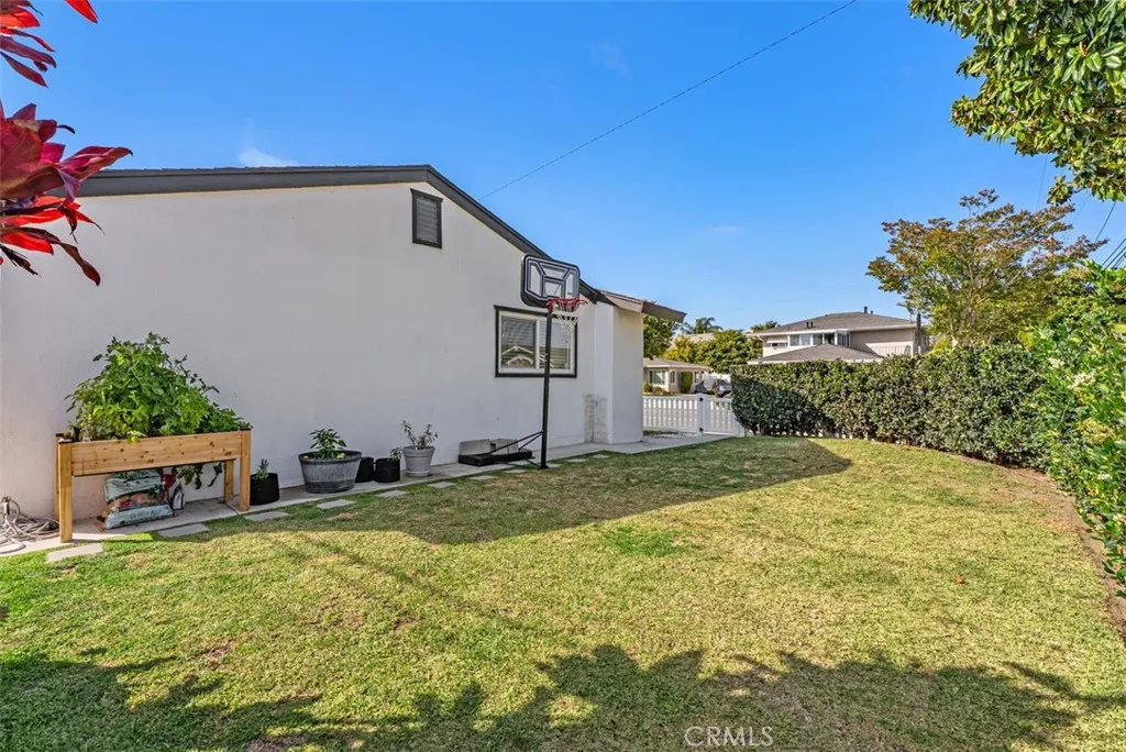 Additional image 15 of 195 Broadway, Costa Mesa, CA 92627
