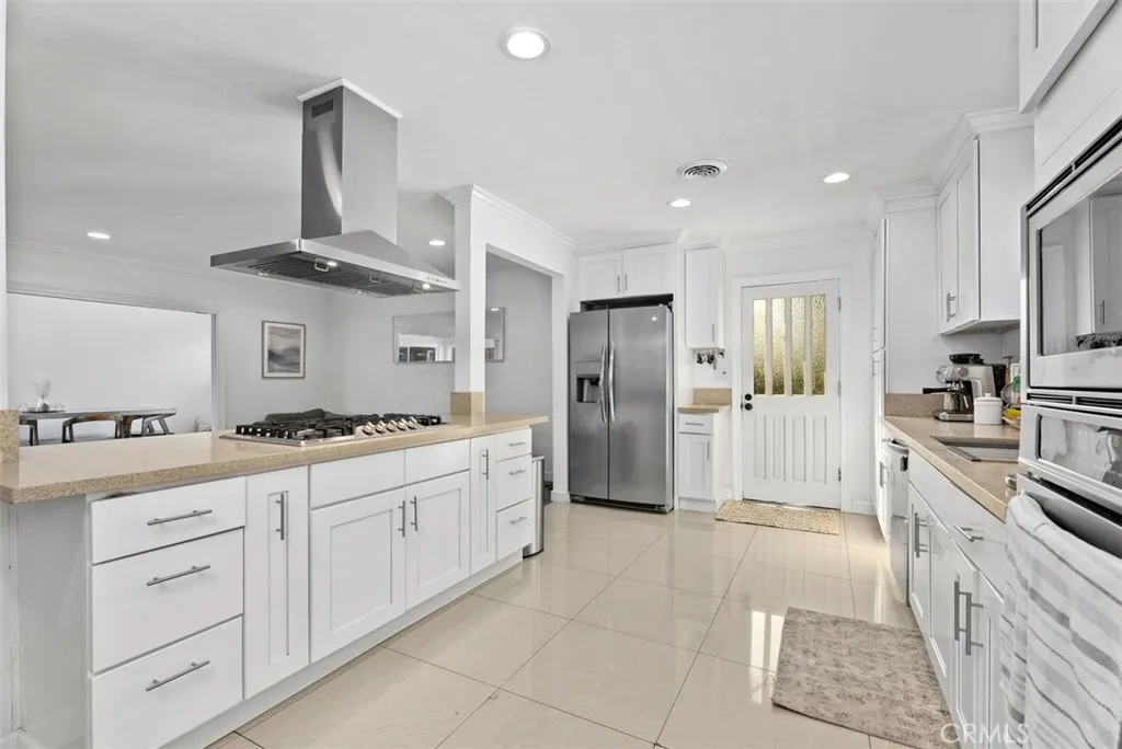 Additional image 21 of 195 Broadway, Costa Mesa, CA 92627