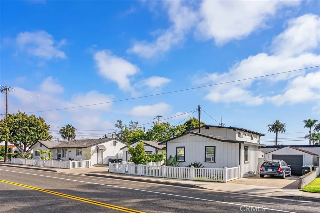 Additional image 18 of 195 Broadway, Costa Mesa, CA 92627