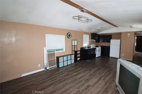 6601 Eucalyptus Drive Unit 323, Bakersfield, CA MLS: SR25111524