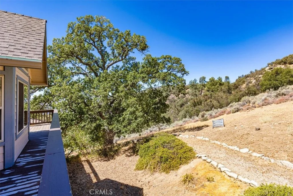24145 Jacaranda Drive, Tehachapi, CA 93581