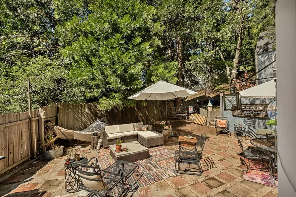 482 Zuger Court, Crestline, CA 92325