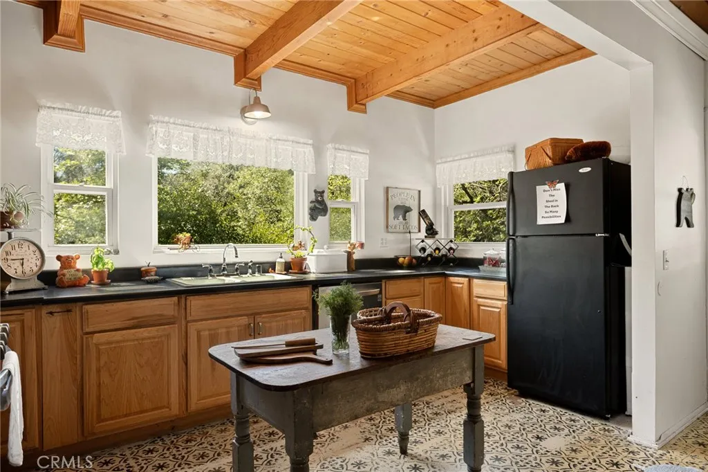 Additional image 4 of 482 Zuger Court, Crestline, CA 92325