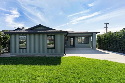 10828 Hasty Avenue, Downey, CA 90241 - MLS#: DW25004197