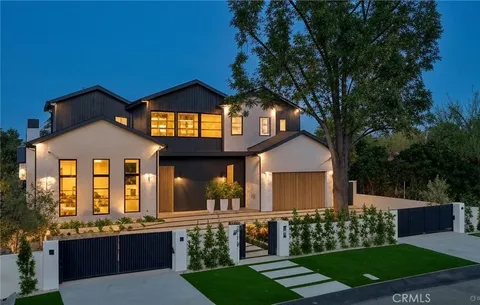 4512 Lemp Avenue, Studio City, CA 91602 - MLS#: SR25067186