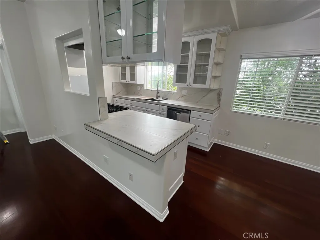 Additional image 32 of 323 S Francisca Ave, Redondo Beach, CA 60277