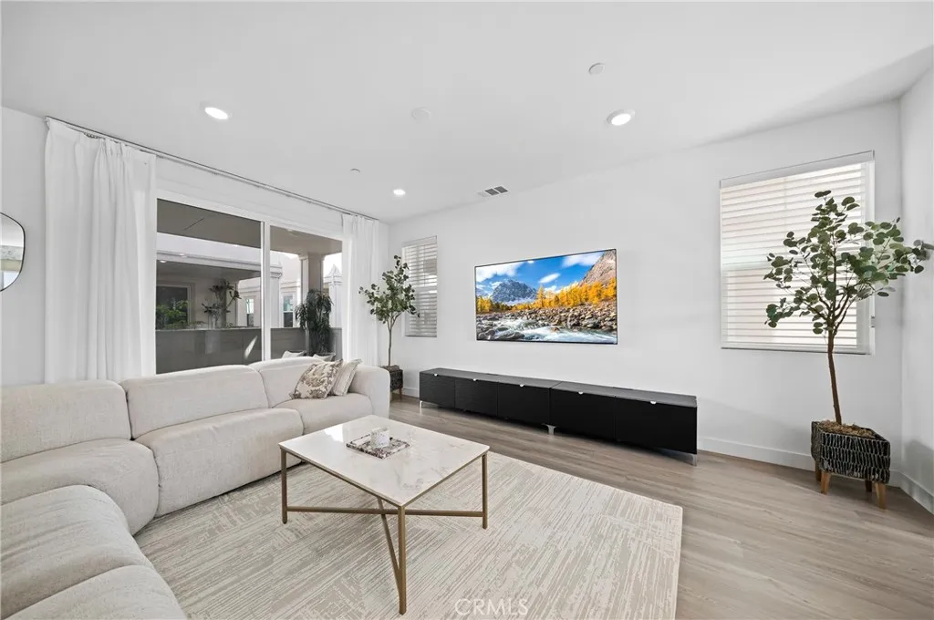 Additional image 57 of 1090 North Anaheim Boulevard Unit 1, Anaheim, CA 92801