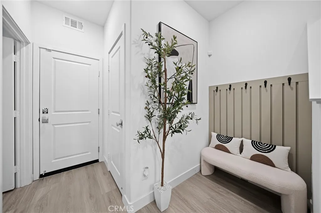 Additional image 6 of 1090 North Anaheim Boulevard Unit 1, Anaheim, CA 92801