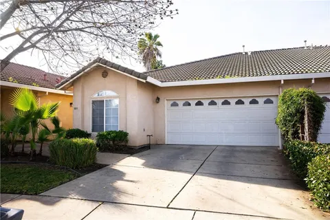 686 Gateway Circle, Merced, CA MLS: MC25014922