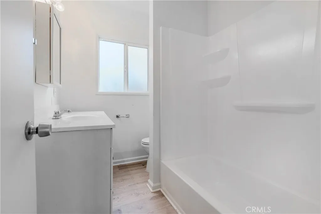 Additional image 52 of 2916 Halldale, Los Angeles, CA 90018