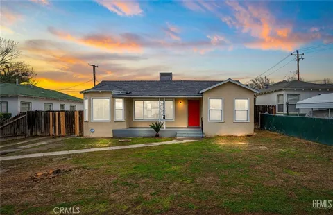 2317 Olympic Drive, Bakersfield, CA 93308 - MLS#: NS25038005