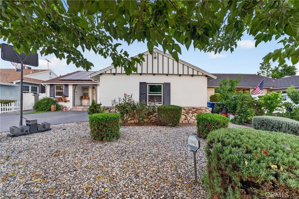7350 Donna Ave, Reseda, CA 91335