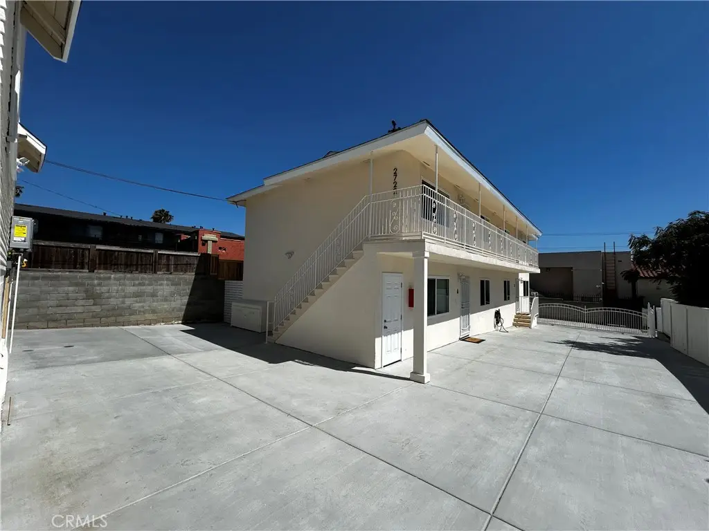 Additional image 3 of 2722 E Wall Street Unit C-D, Signal Hill, CA 90755