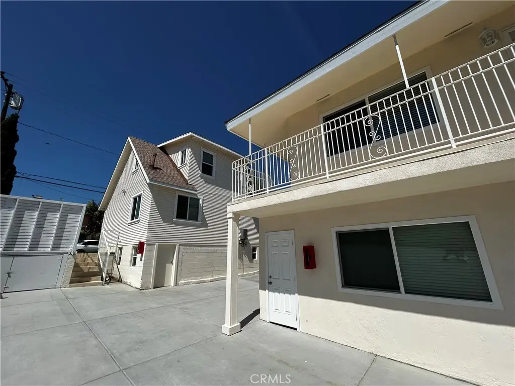 Additional image 2 of 2722 E Wall Street Unit C-D, Signal Hill, CA 90755