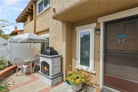 1051 Westward Way, Costa Mesa, CA MLS: OC25074545