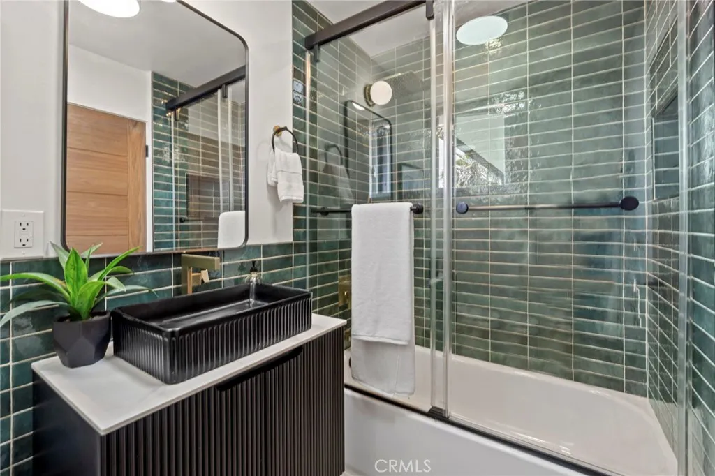 Additional image 88 of 7010 Loyal Trail, Los Angeles, CA 90068