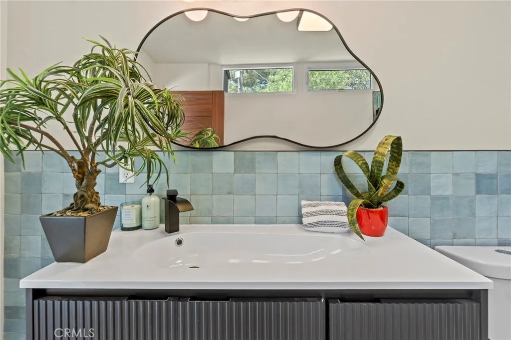 Additional image 81 of 7010 Loyal Trail, Los Angeles, CA 90068