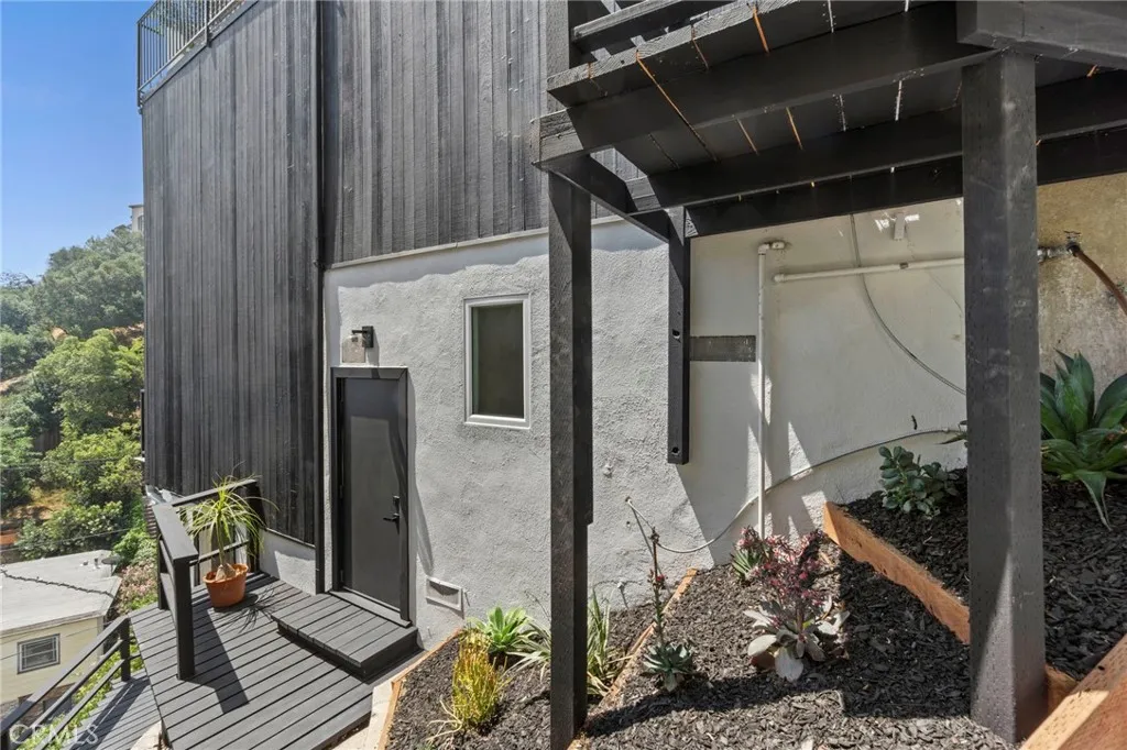 Additional image 69 of 7010 Loyal Trail, Los Angeles, CA 90068