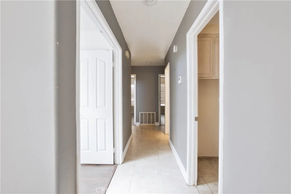 12433 Via Posada Dr, Victorville, CA 92392