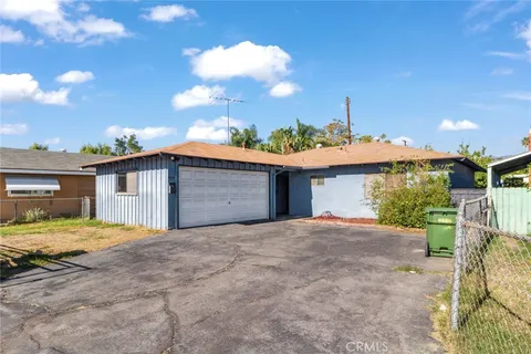 4555 Cypress Avenue, El Monte, CA 91731 - MLS#: CV25037081