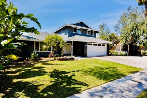 2914 S Spruce Street, Santa Ana, CA MLS: DW25060812