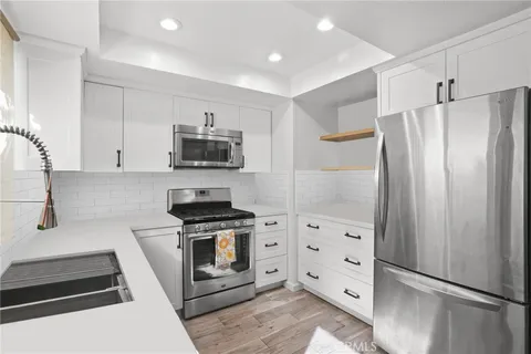 18700 Brookhurst Street, Fountain Valley, CA 92708 - MLS#: OC25043877