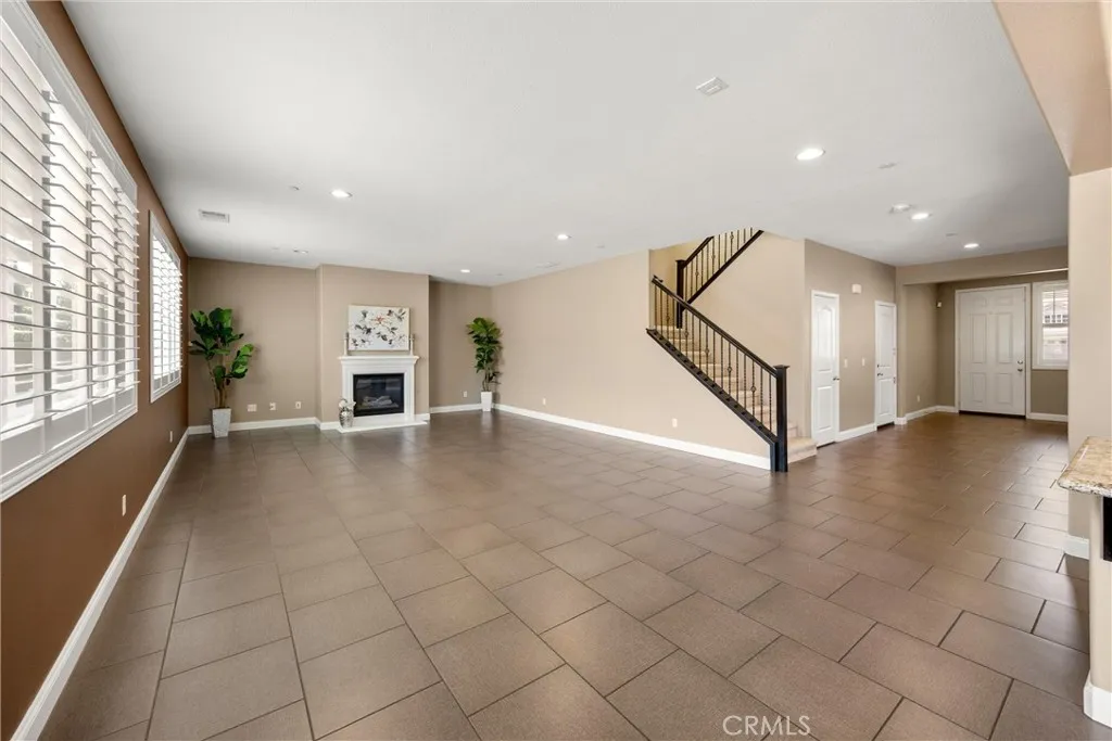 Additional image 92 of 15996 Cascade Dr, Fontana, CA 92336
