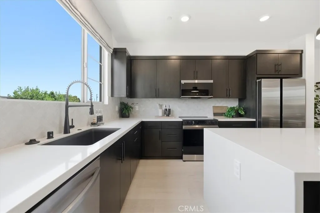 Additional image 38 of 10728 Golden Koi Unit B, El Monte, CA 91731
