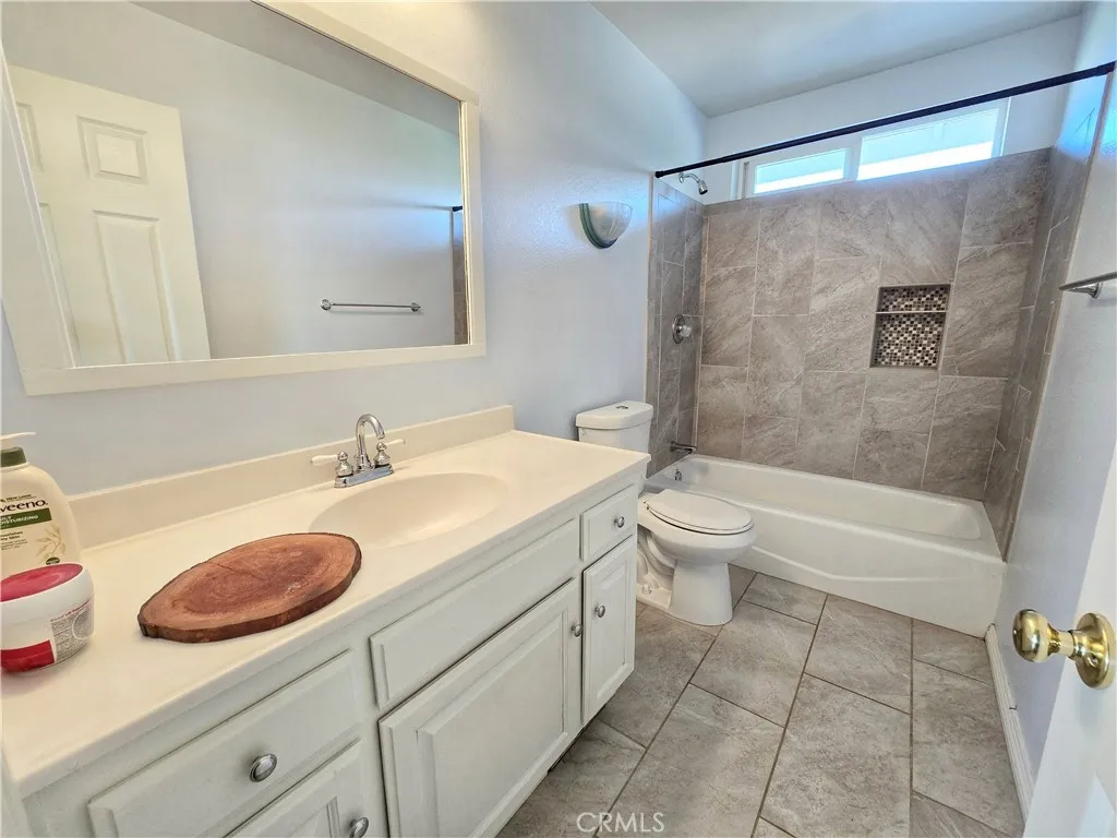 Additional image 80 of 29422 125th St E, Pearblossom, CA 93553