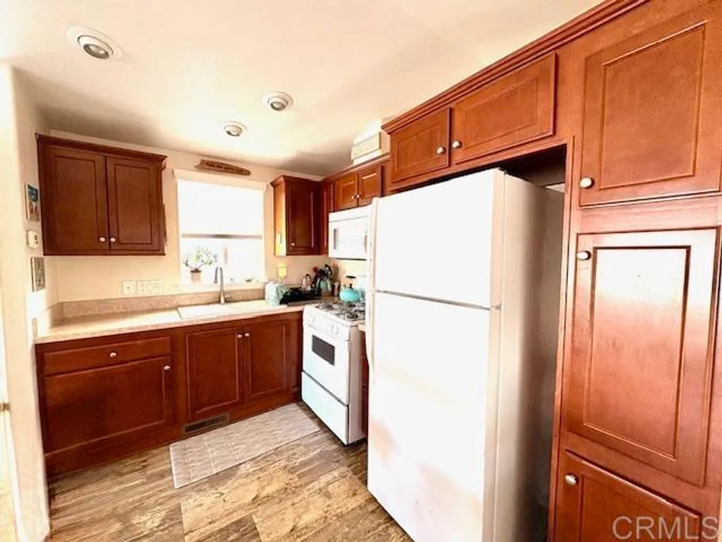 Additional image 4 of 699 N Vulcan Avenue Unit 56, Encinitas, CA 92024