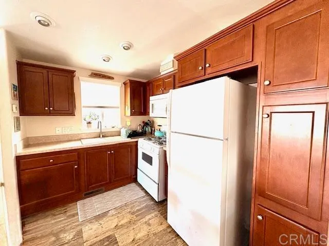 Additional image 15 of 699 N Vulcan Avenue Unit 56, Encinitas, CA 92024