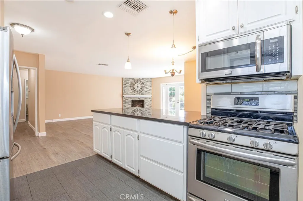 Additional image 7 of 10207 Collett Ave, North Hills, CA 91343