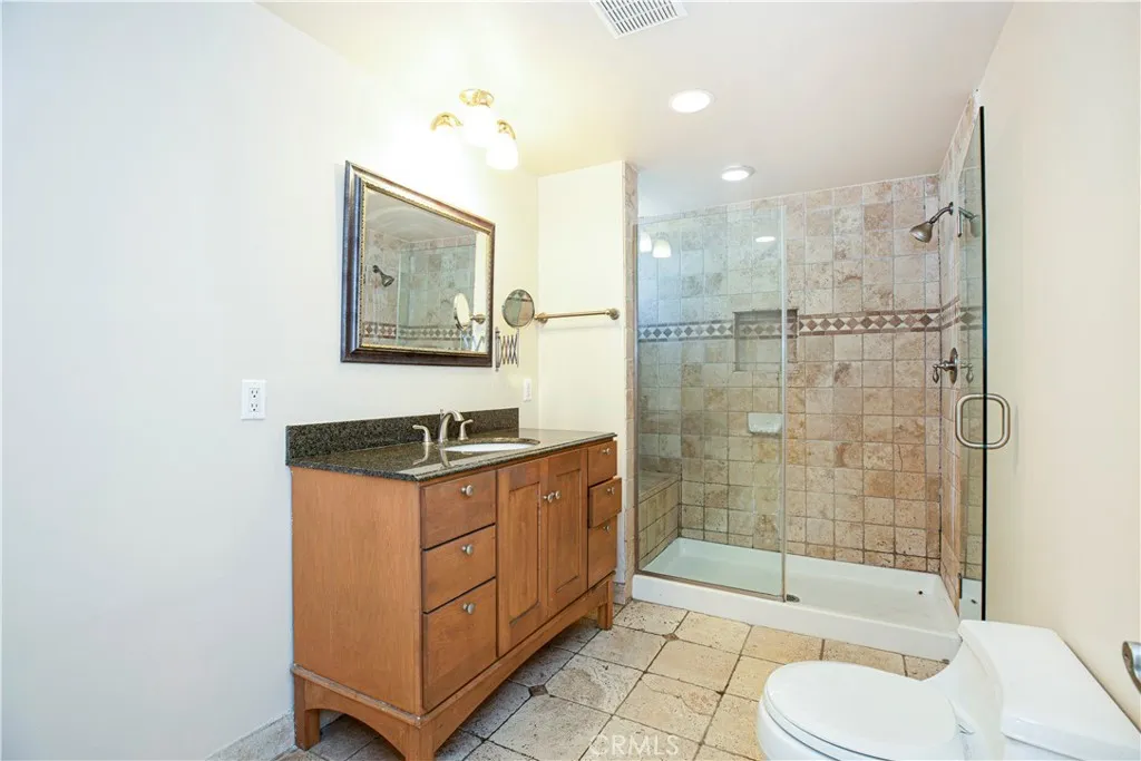 Additional image 36 of 10207 Collett Ave, North Hills, CA 91343