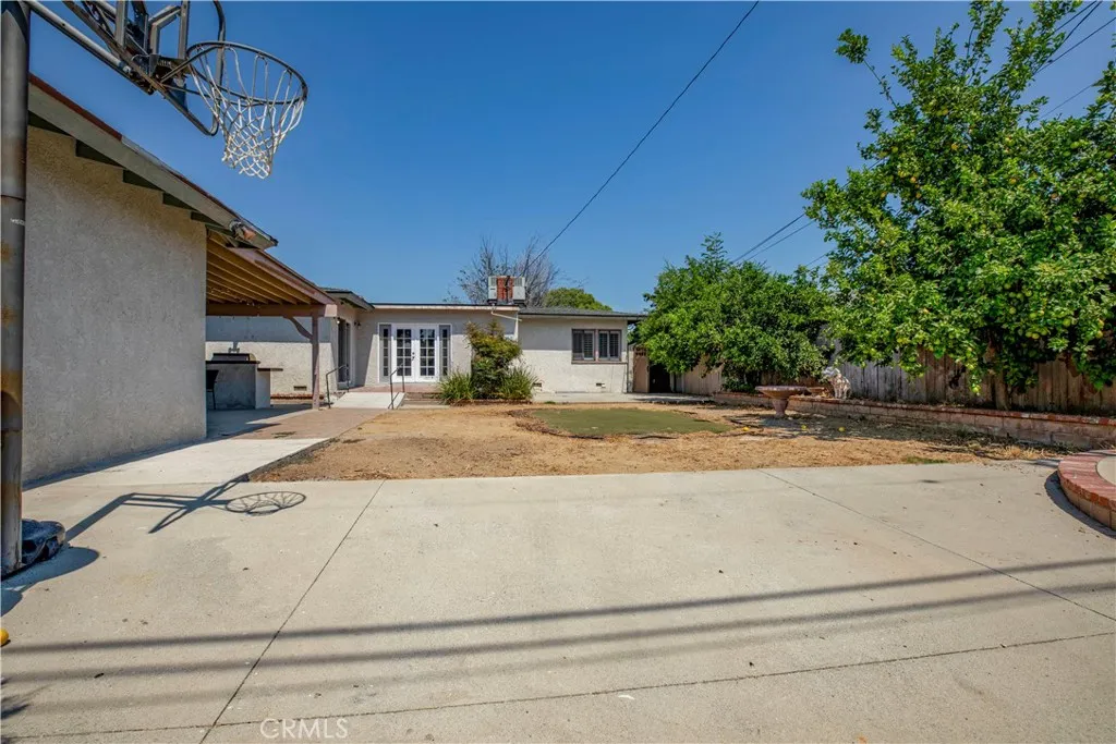 Additional image 24 of 10207 Collett Ave, North Hills, CA 91343