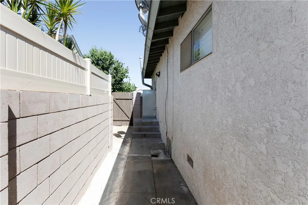 Additional image 25 of 10207 Collett Ave, North Hills, CA 91343